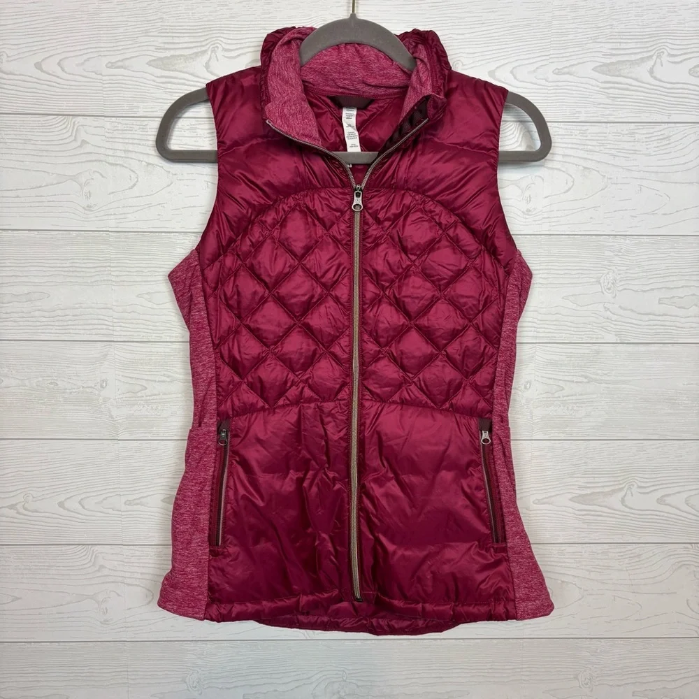 Lululemon Down For a Run Puffer Vest Raspberry Red Size 8 Berry Rumble - Picture 2 of 9